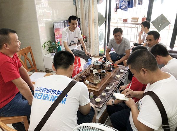 “清冷”送到客户手中，为江山智能售后服务活动打CAII
