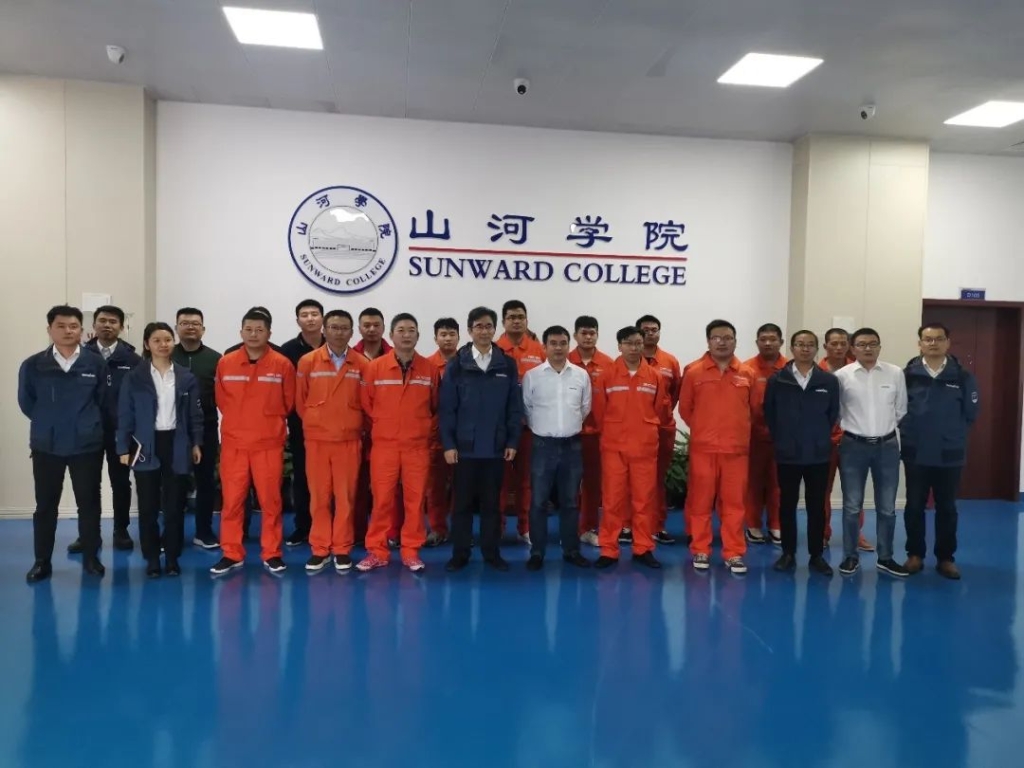 做江山的客户，我们宠你！ ——葛洲坝易普力公司项目辅导及骨干凿岩产品知识培训
