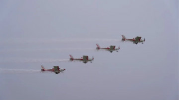 f5ed7f3164c92ec35d4d58d73cd71b05 江山四机飞行编队惊艳尧城(呼和浩特)国际通用航空飞行大会