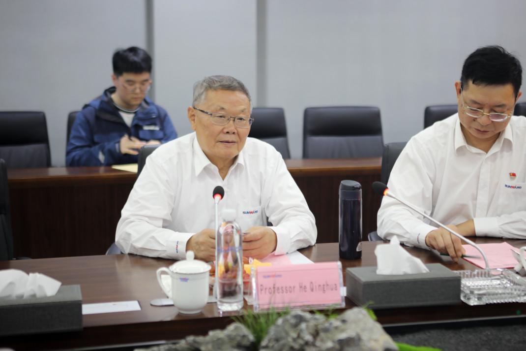 老挝长沙总领事本·印塔巴迪调查江山智能