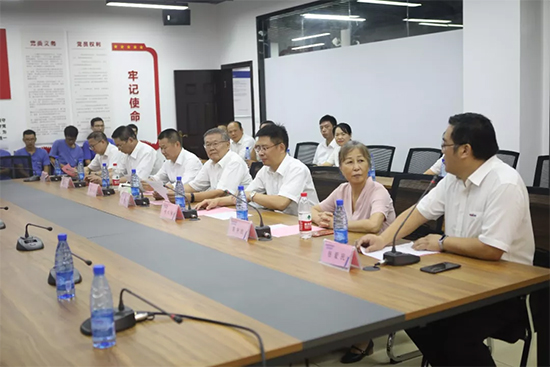 员工子女金榜题名 江山家园发放嘉奖