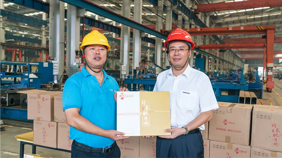 万力集团“送清冷”活动，慰问一线员工