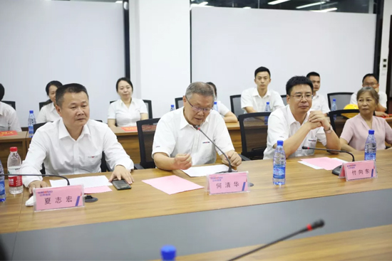 员工子女金榜题名 江山家园发放嘉奖
