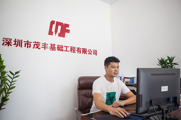我叫阿忠，忠于事业，也忠于江山智能旋挖钻机