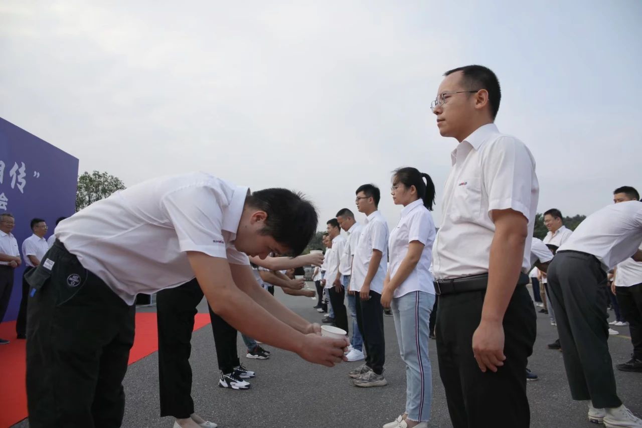20210908095408_20972 百人齐聚拜师恩 | 江山智能“传助带”人才造就模式为公司发展积储力量