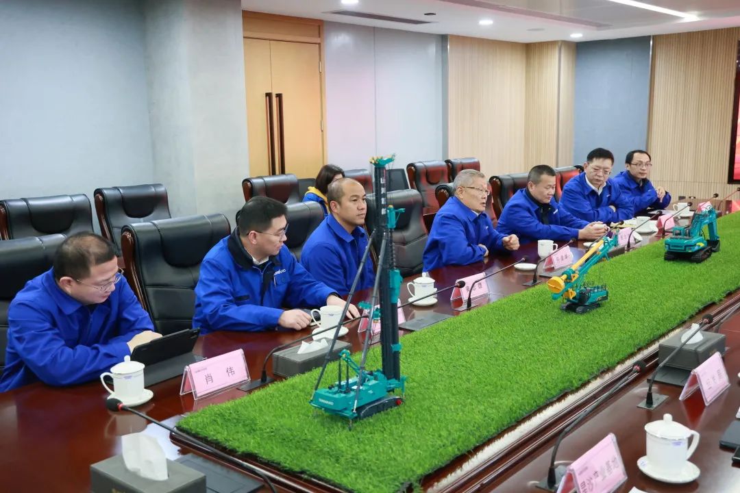 张庆红调研江山智能