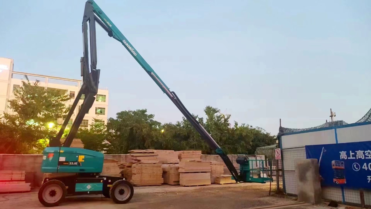 正式“上岗”！江山智能首台电动曲臂式高空作业平台入驻华南市场