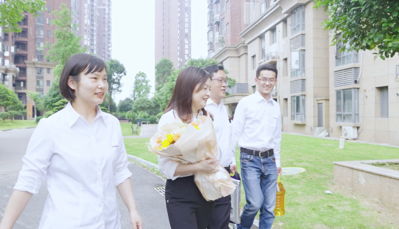 在母亲节，向你们身后的妈妈送去“江山家园”的温暖