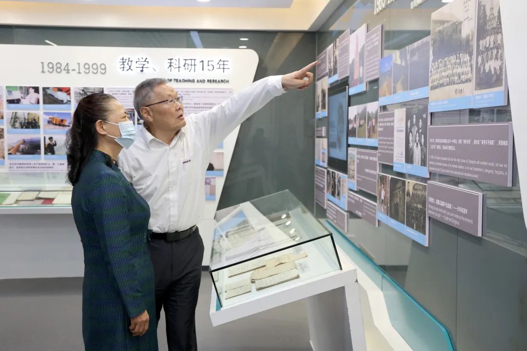 20220518092133_83462 深入产学研合作!中南大学堂长、中国工程院院士田红旗率团造访江山智能