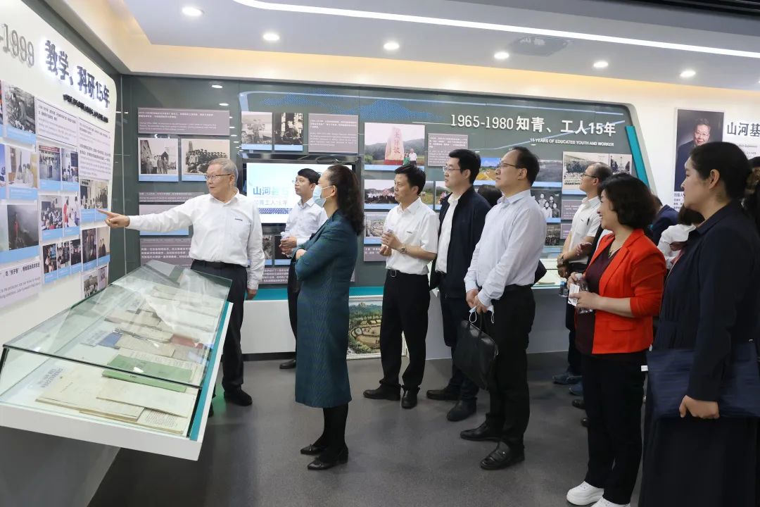 20220518092217_63747 深入产学研合作!中南大学堂长、中国工程院院士田红旗率团造访江山智能