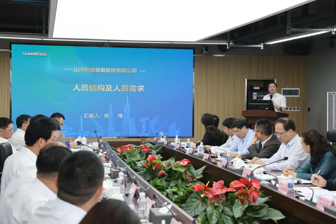 20220518092501_64614 深入产学研合作!中南大学堂长、中国工程院院士田红旗率团造访江山智能
