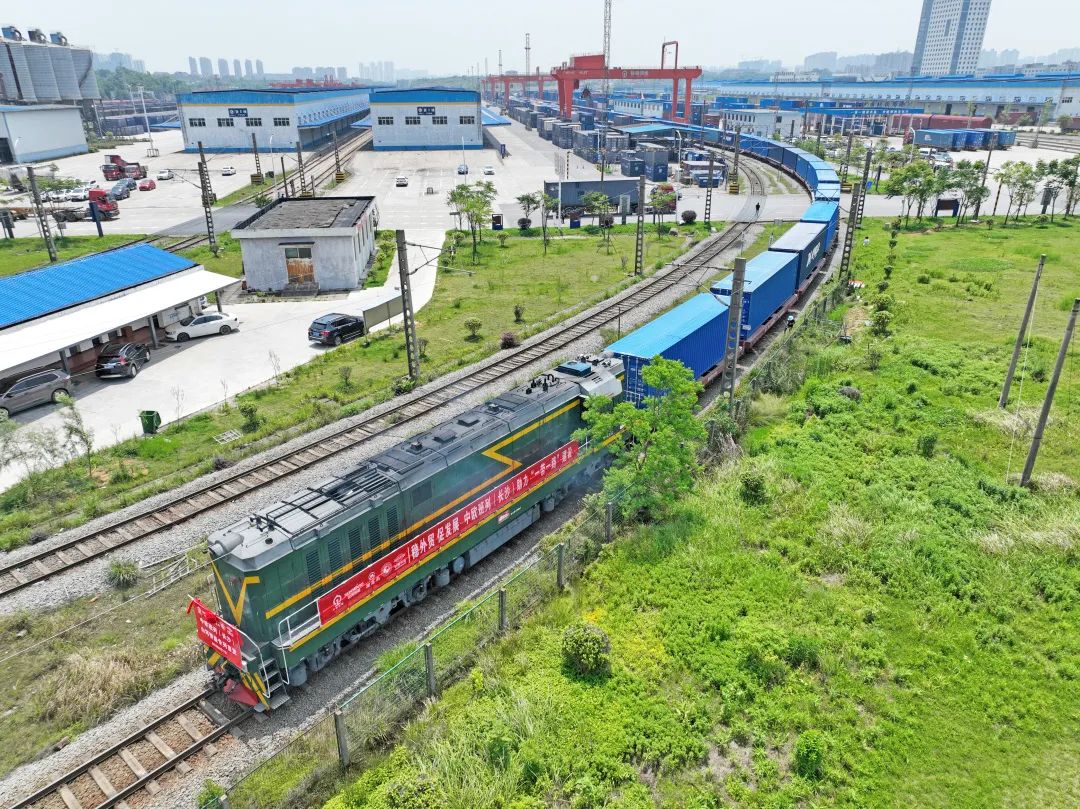 持续进军国际市。≈信钒嗔校ǔど常┙街悄茏谐晒κ追
