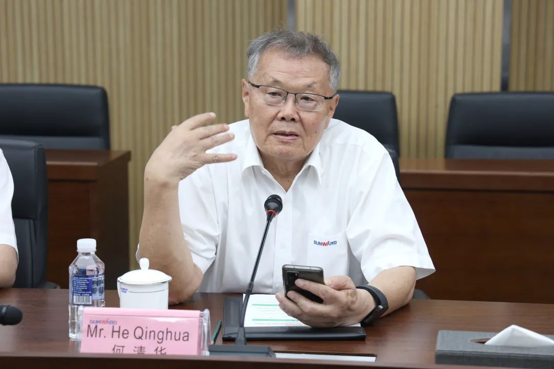 20220630091905_28575 马拉维大使一行调查江山智能