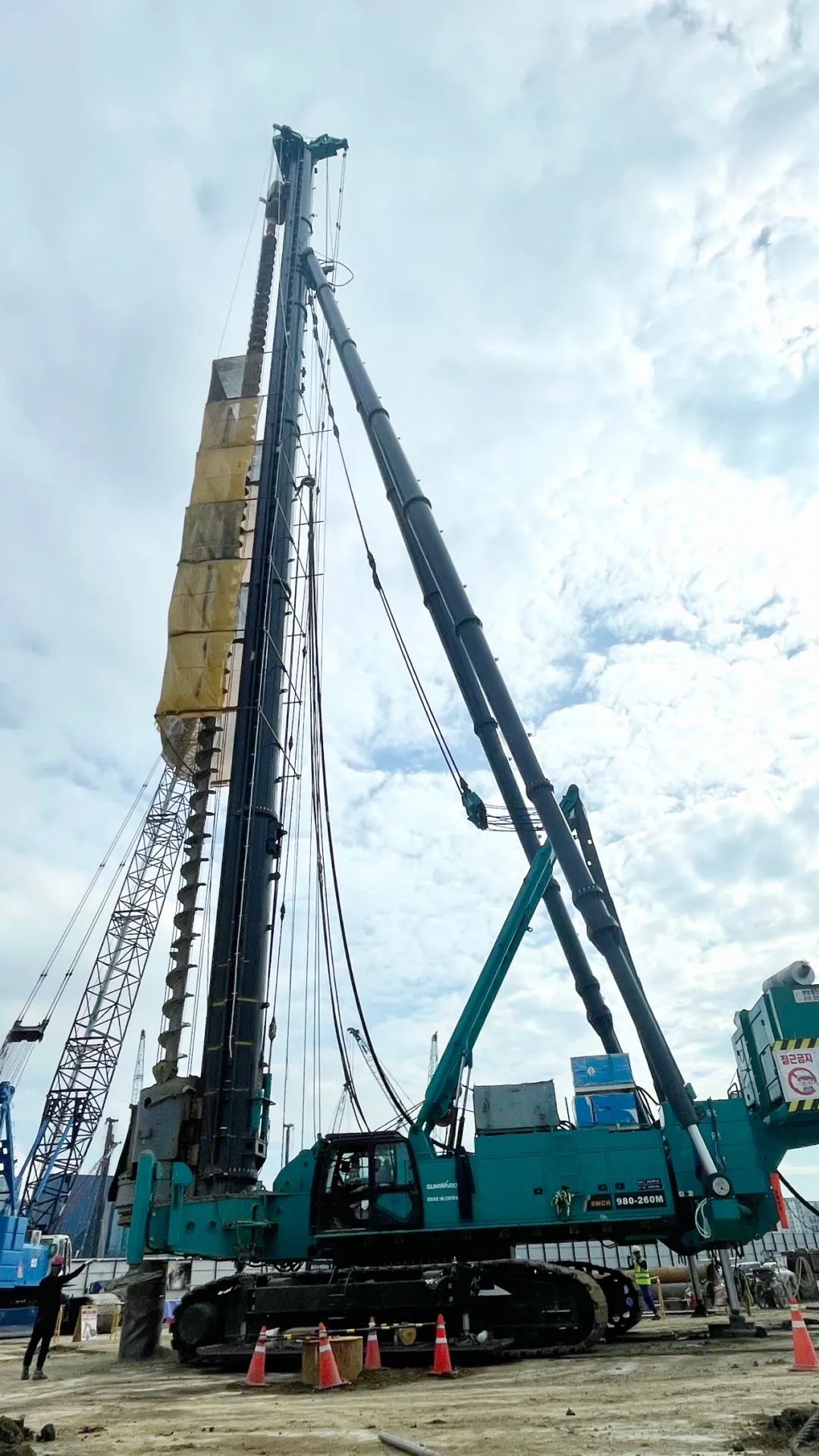 20220721084335_63320 “全球最高桩架」馗露头角!江山智能实力助建韩国首尔麻古MICE综合园区