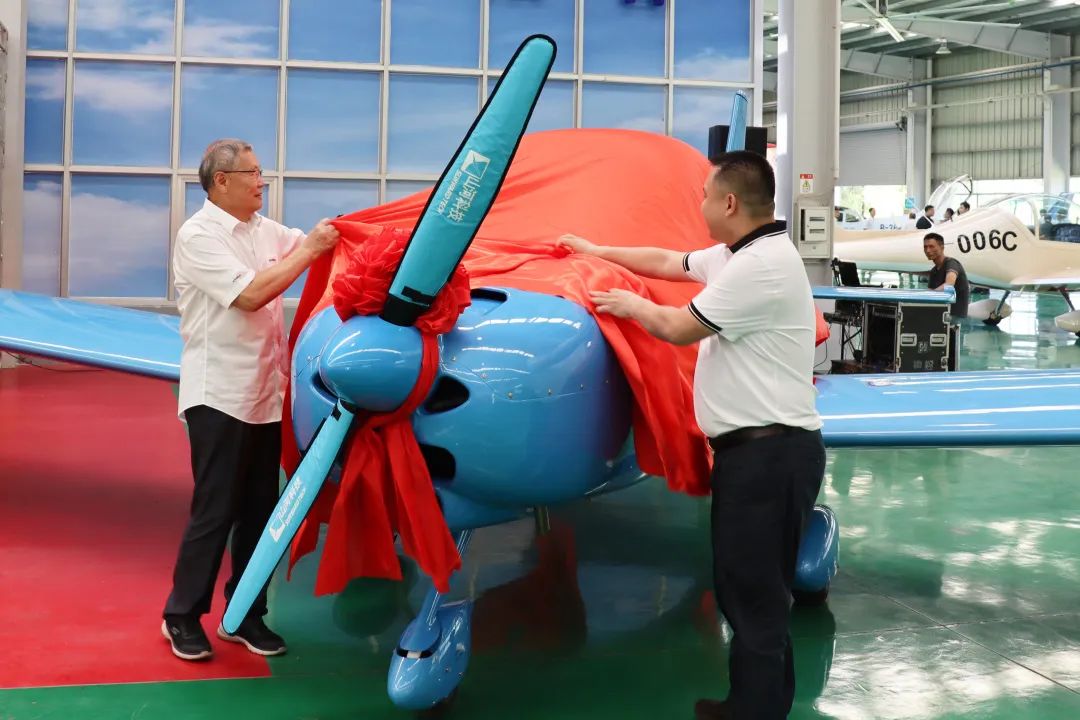 20220811084035_59590 23个月交付100架!江山航空第 199、200 架阿若拉飞机顺利下线交付