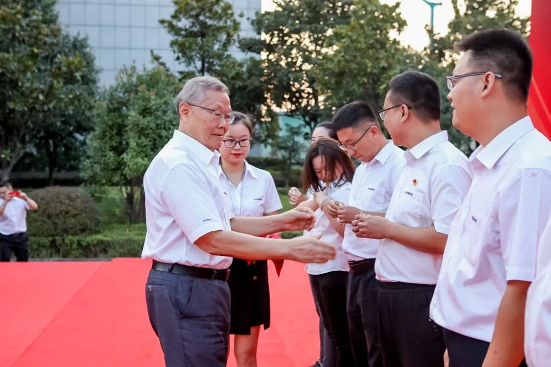 20220930081210_22252 喜迎二十大 携手向未来 | 江山智能成立23周年庆祝赞美大会暨趣味活动会隆沉进行