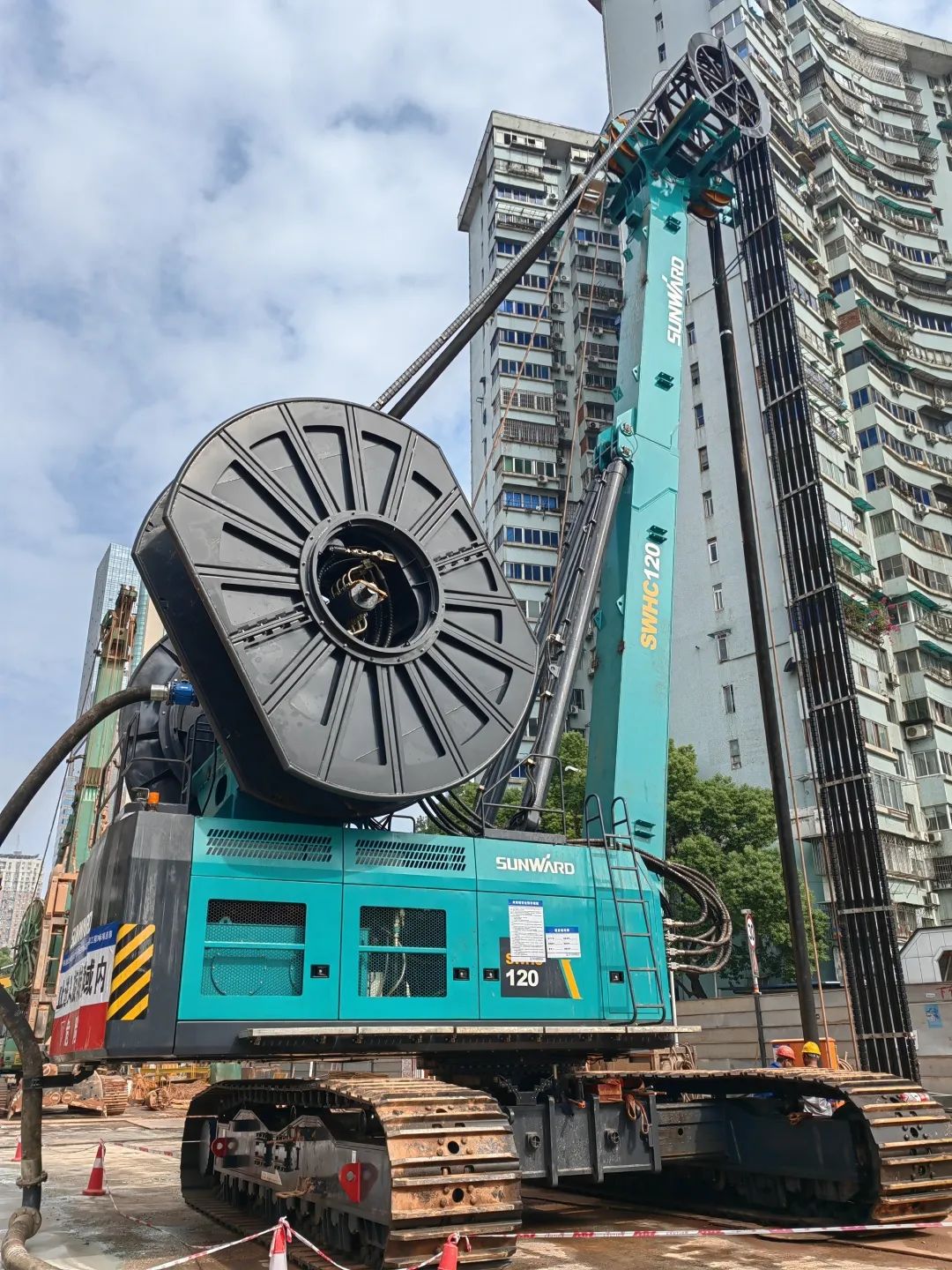 首战创佳绩！江山智能双轮铣槽机助建长沙地铁7号线