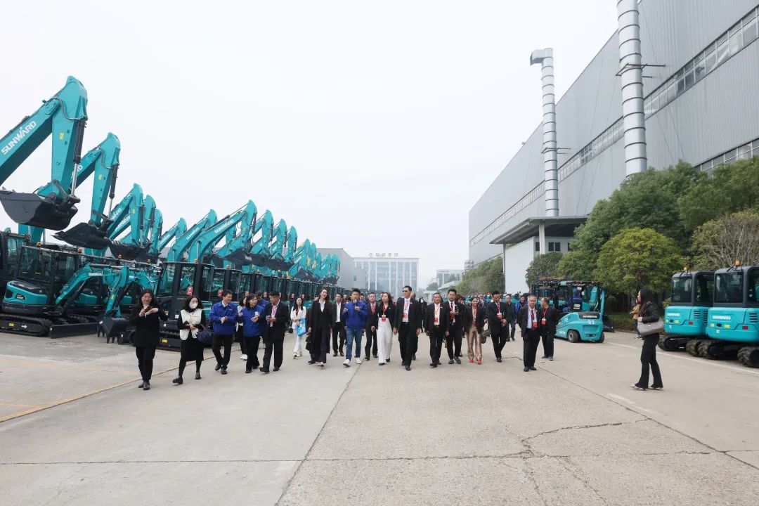 20230307113618_11532 泰国代表团到访江山智能