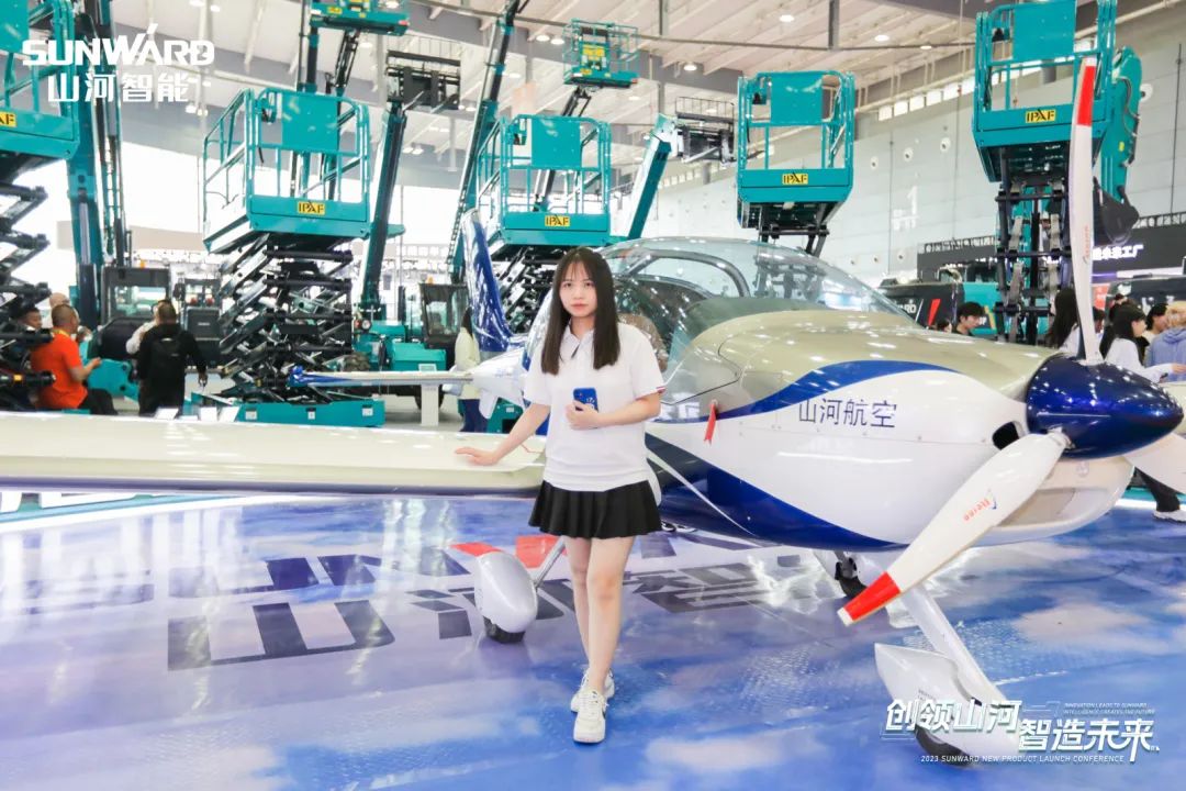 闪灼2023 CICEE！看江山智能“明星产品”有多“炫”