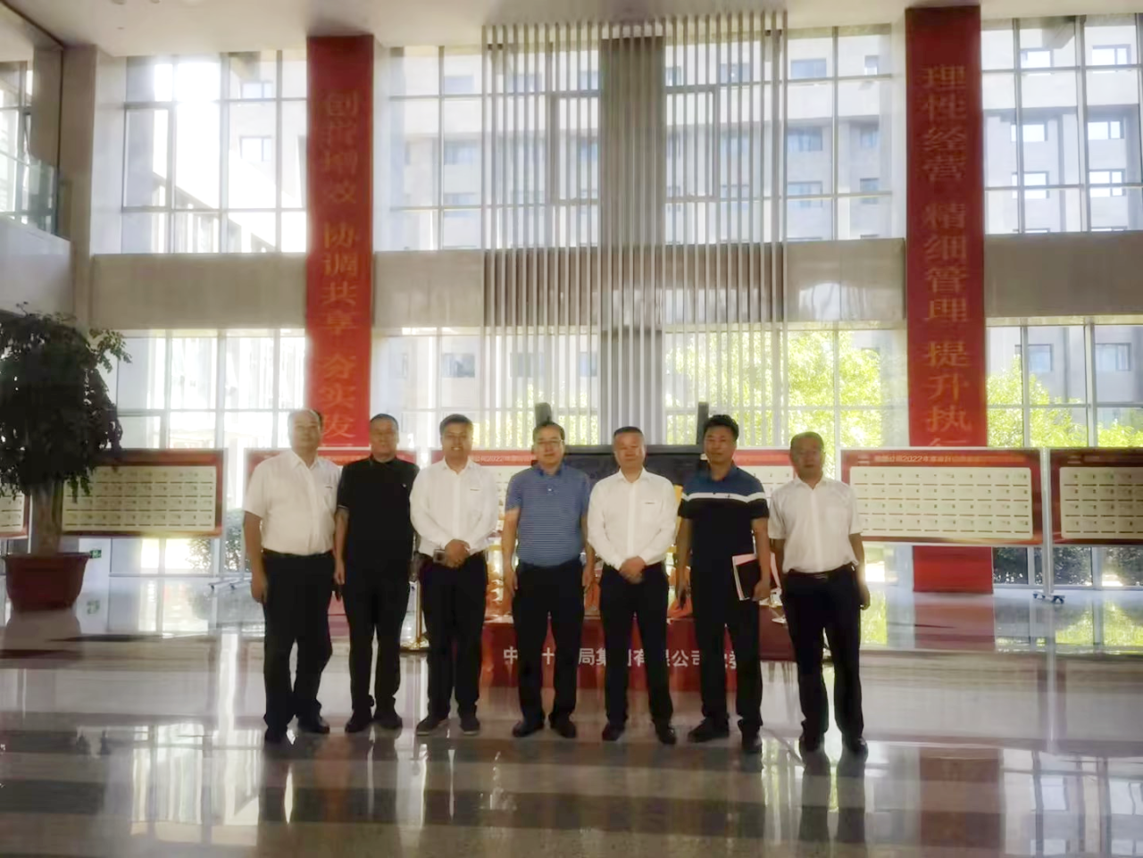 合作共赢!江山智能总经理夏志宏带队赴中铁十九局造访互换