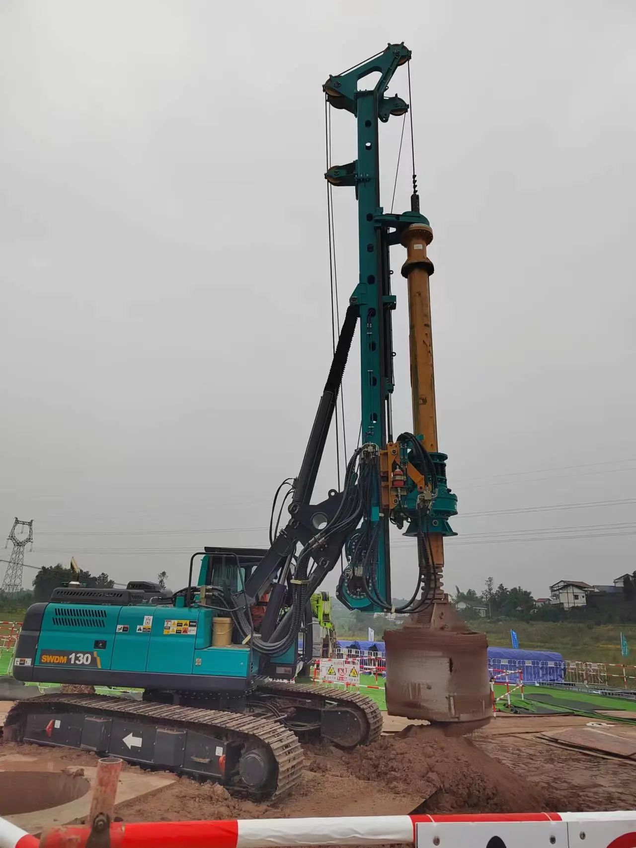 “强将”出击！江山智能旋挖钻机助力哈密送沉庆特高压工程