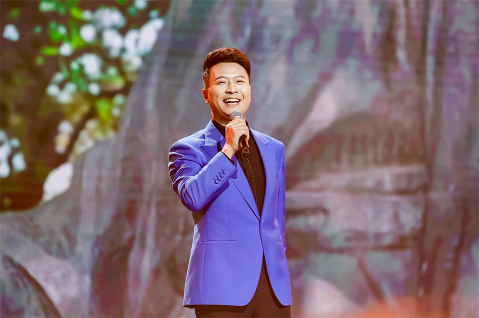 20241127151720_33238 创新引领价值 梦想成就未来——庆祝江山智能成立25周年赞美大会暨文艺晚会隆沉进行