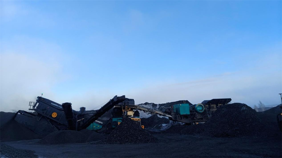 不惧-30℃极寒挑战，江山普石勒破碎筛分设备不变运行！