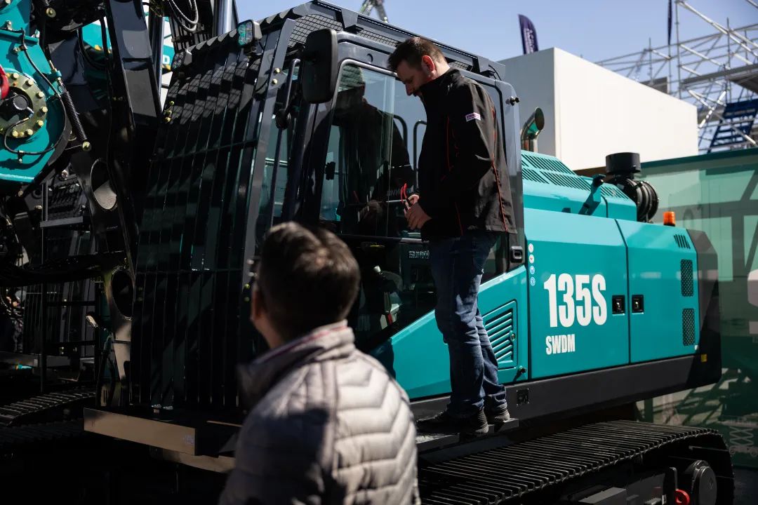 Bauma 2025 | 高端定造！江山智能Pro系列旋挖钻机燃爆全场