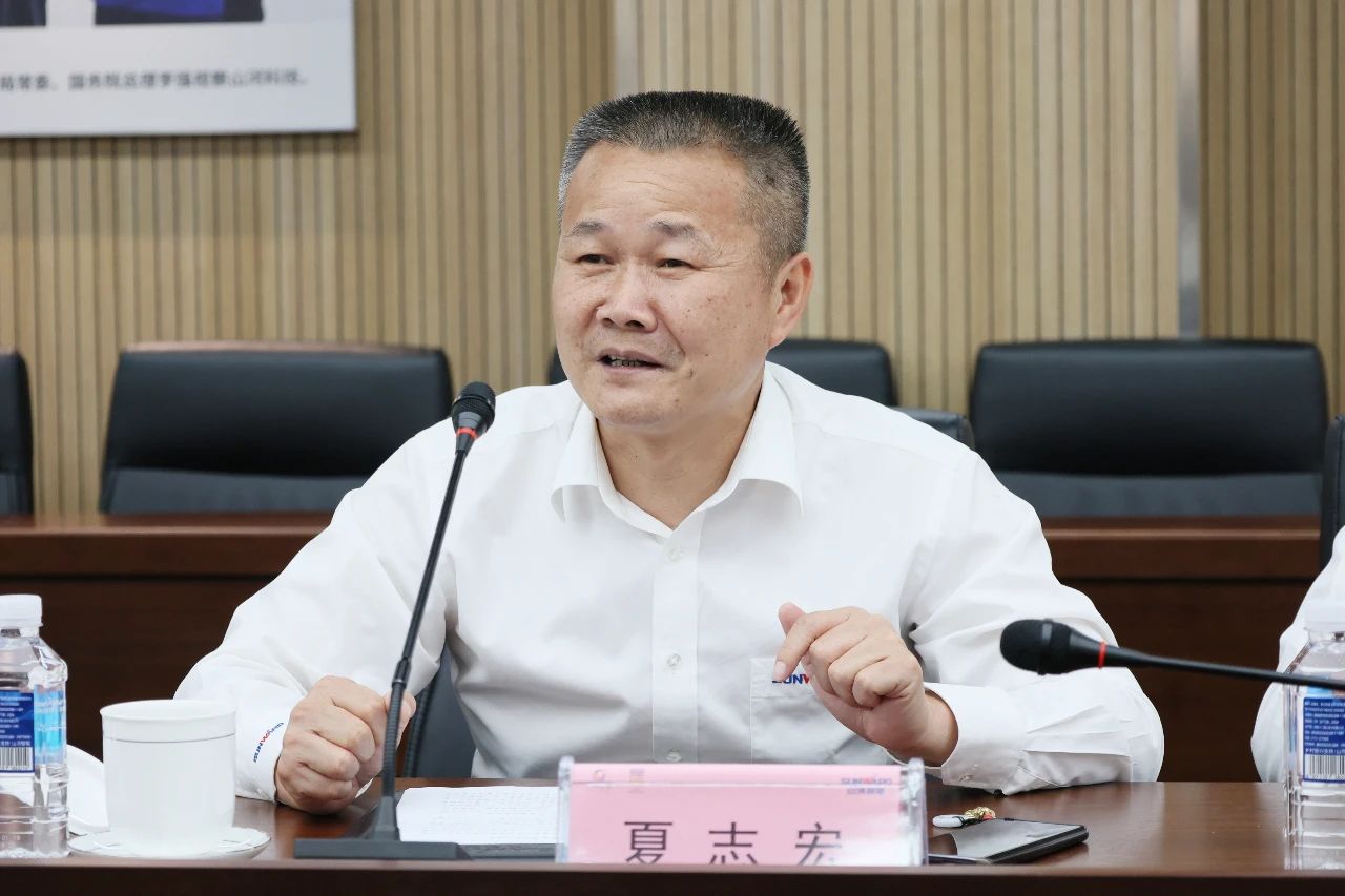 天能控股集团党委书记、董事长张天任率队到访江山智能