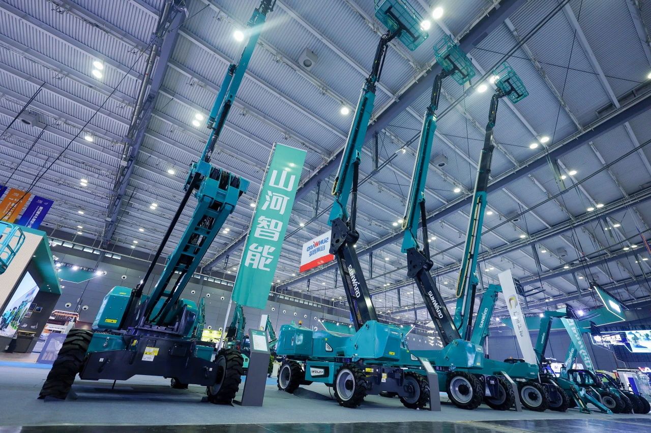 2025 CICEE | 江山智能SWT34JE-P电动直臂式高空作业平台沉磅颁布!