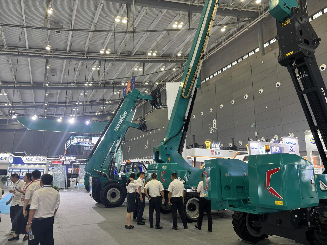 2025 CICEE | 江山智能SWT34JE-P电动直臂式高空作业平台沉磅颁布!
