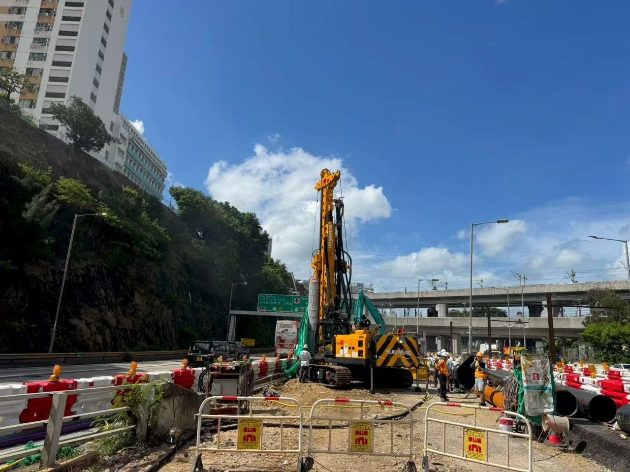 硬核首秀！江山智能SWDTH800大直径潜孔锤钻机进击香港市场