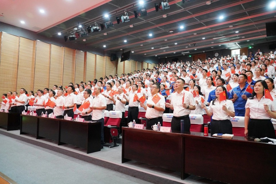 20250904081506_84527 江山智能组织集中收看留想中国人民抗日战争暨世界反法西斯战争成功80周年大会