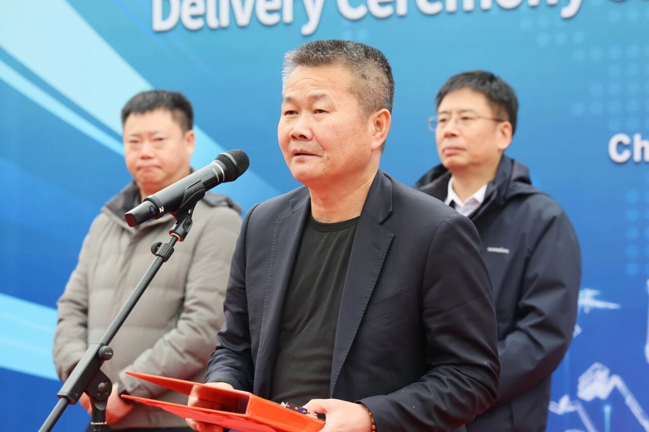 江山智能SWE700FE电动挖掘机成功交付，助力打造绿色智慧矿山